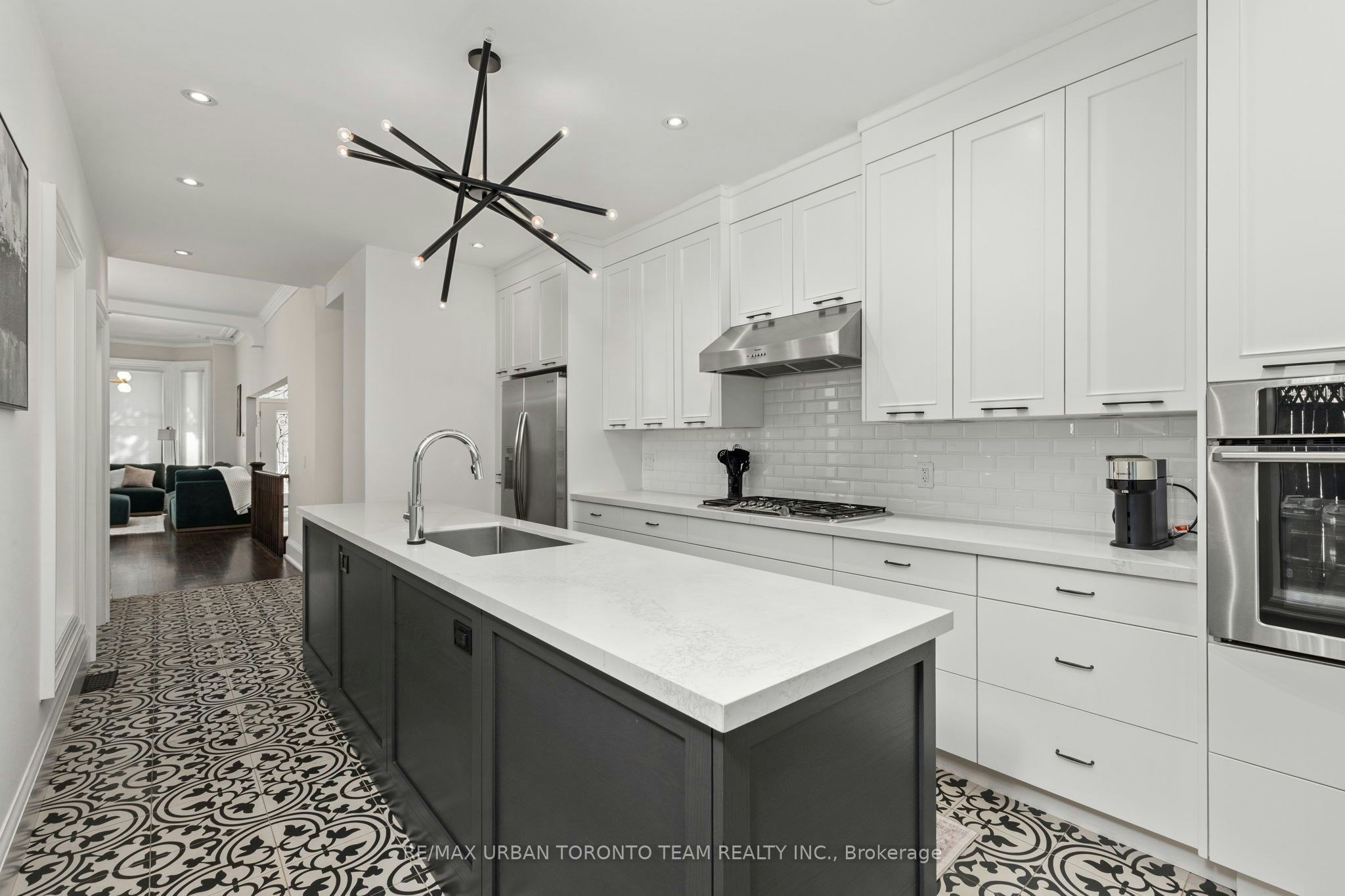 18 Draper Street, Toronto, ON, M5V 2M4 - 11