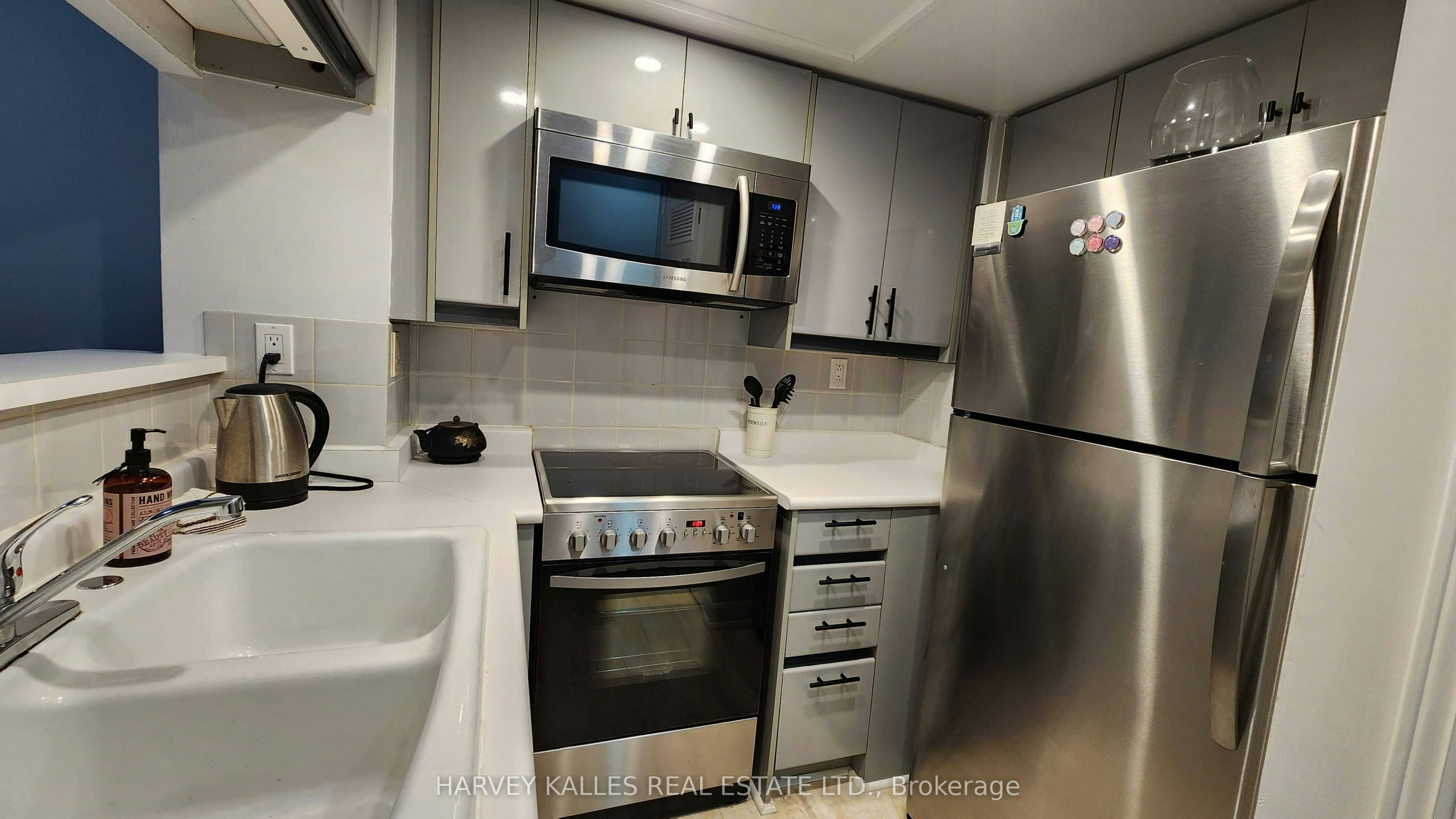 211-7 Broadway Avenue, Toronto, ON, M4P 3C5 - 9