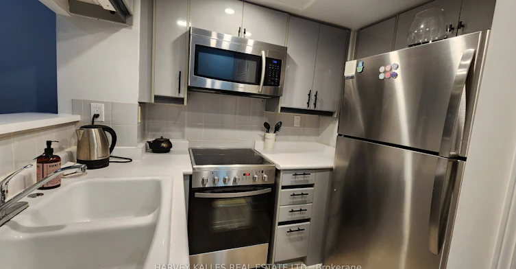 211-7 Broadway Avenue, Toronto, ON, M4P 3C5 - 9