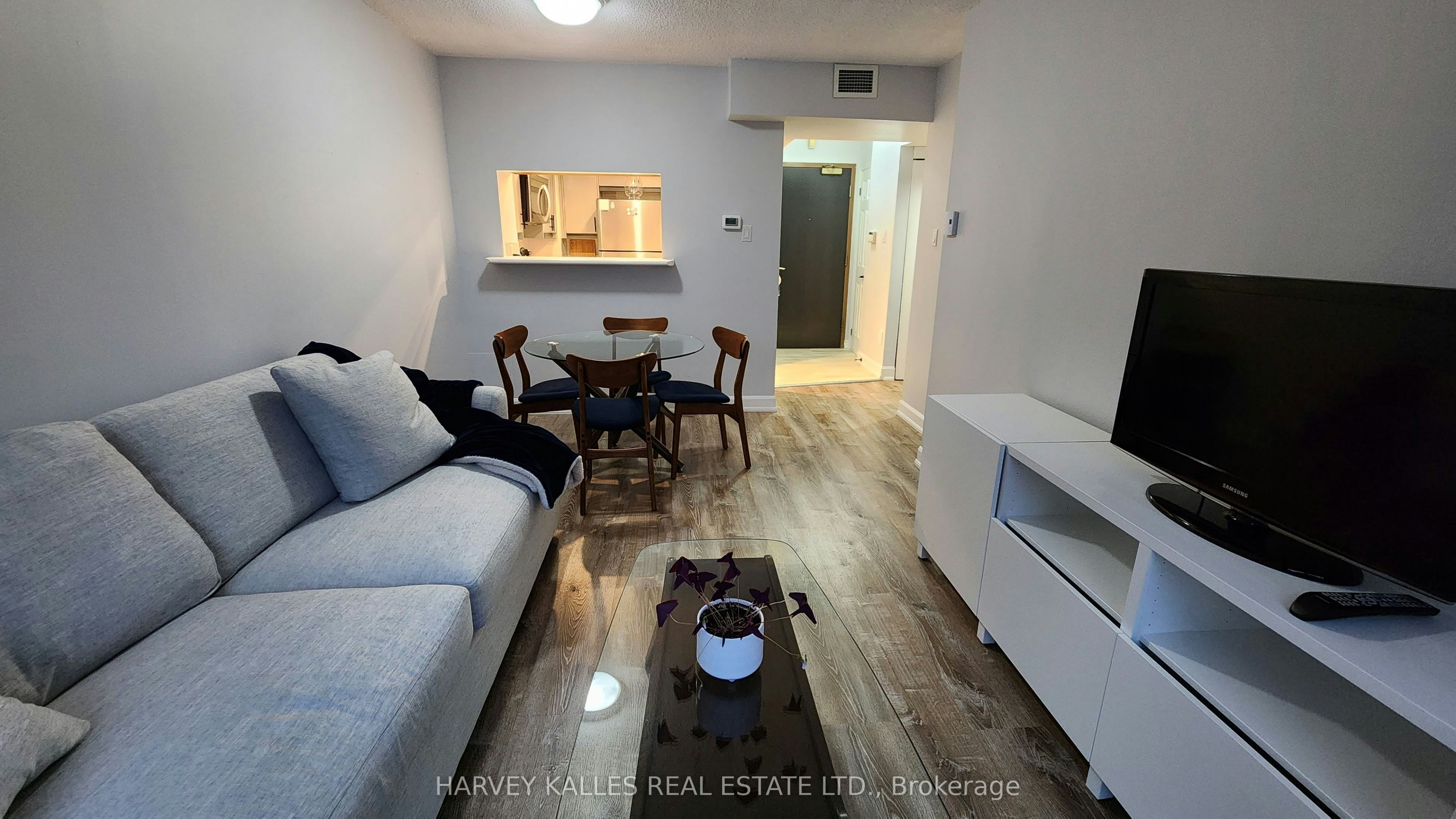 211-7 Broadway Avenue, Toronto, ON, M4P 3C5