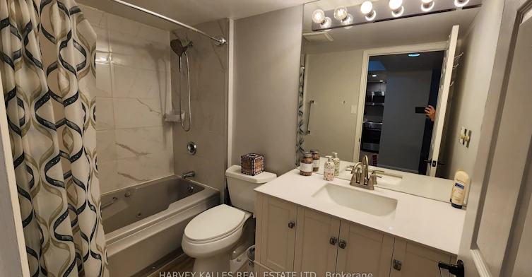 211-7 Broadway Avenue, Toronto, ON, M4P 3C5 - 17