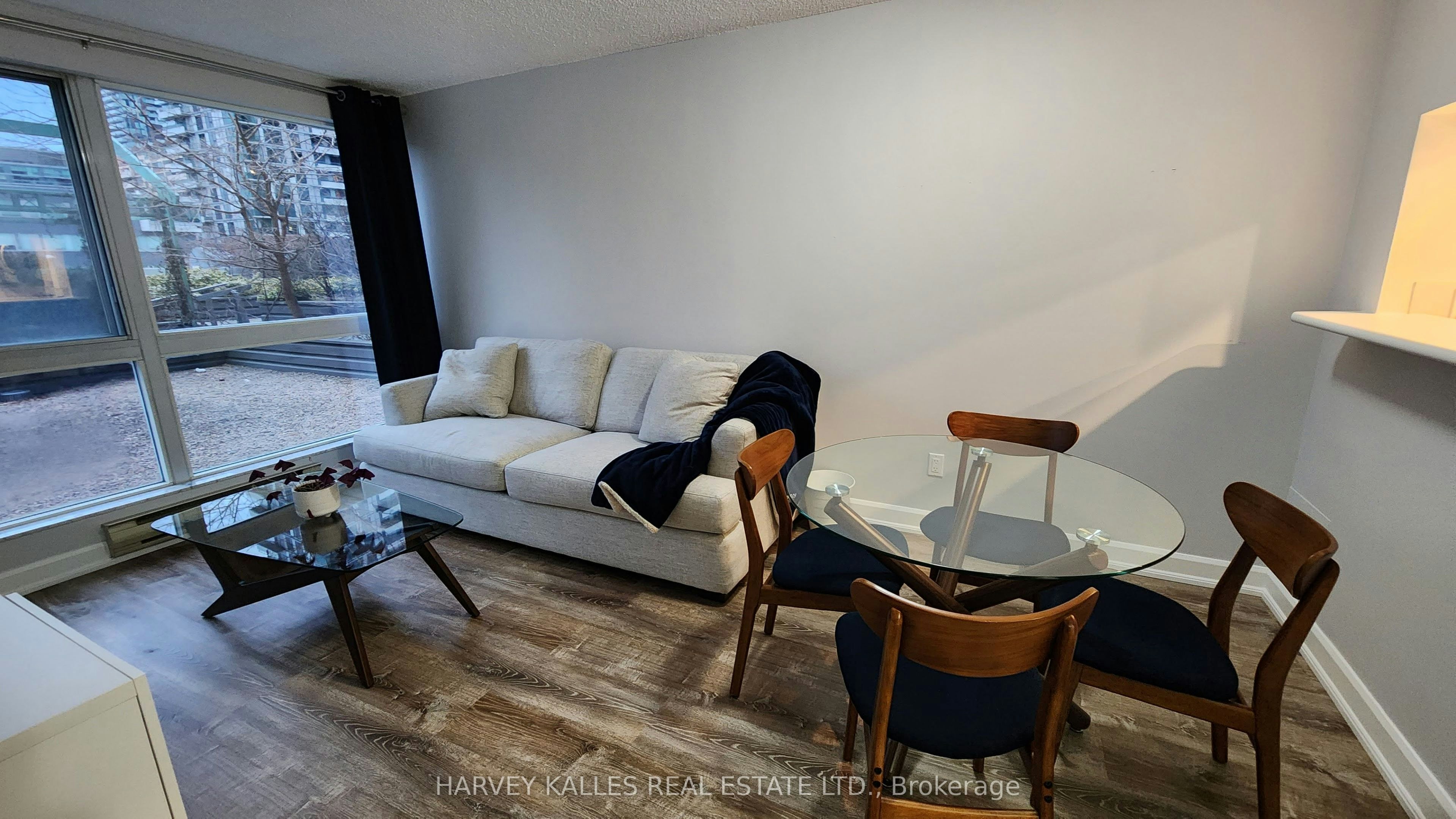 211-7 Broadway Avenue, Toronto, ON, M4P 3C5 - 3