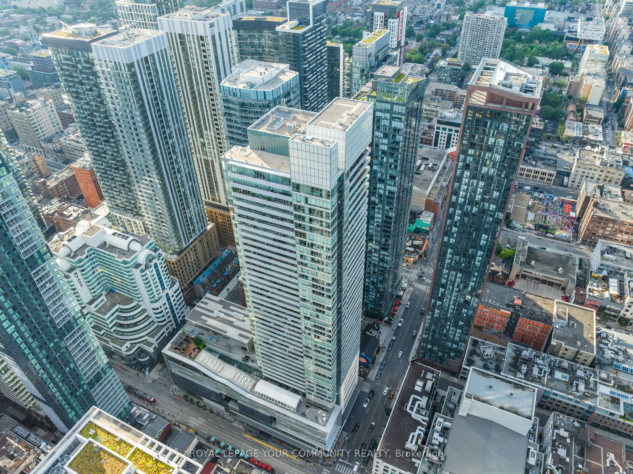 4702-327 King Street W, Toronto, ON, M5V 0W7 - 5
