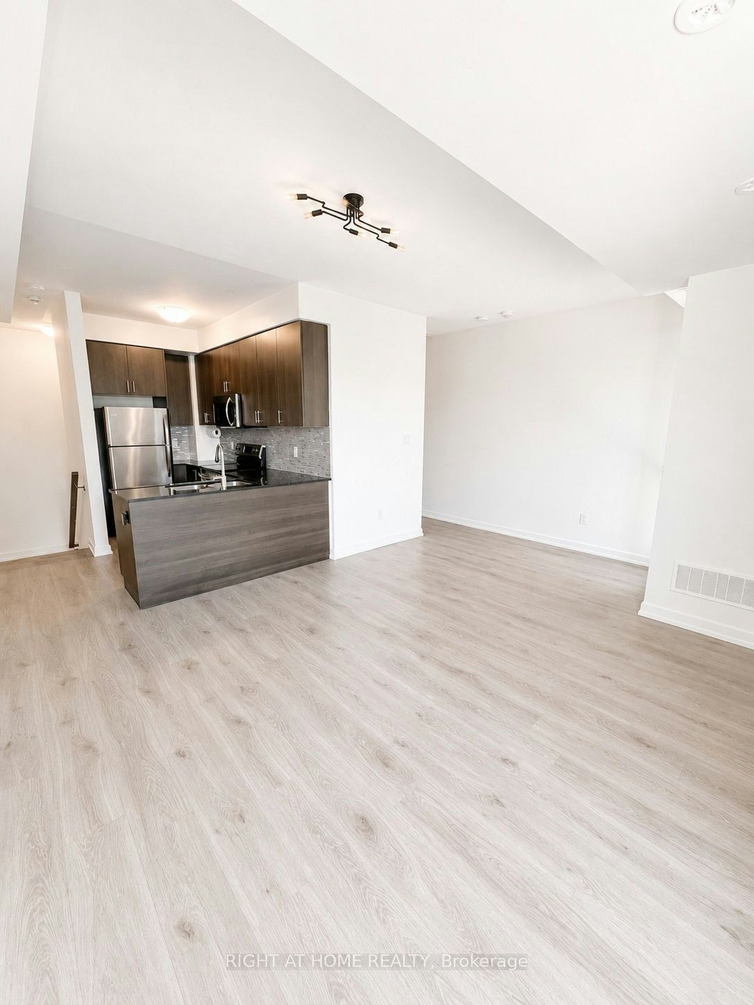 9-51 Florence Street, Toronto, ON, M6K 0C5 - 8