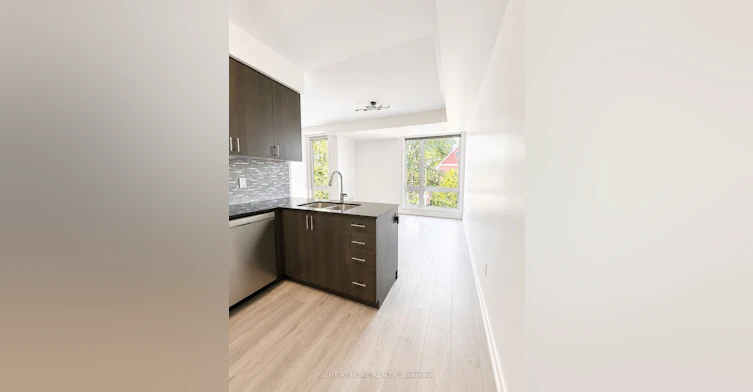 9-51 Florence Street, Toronto, ON, M6K 0C5 - 6
