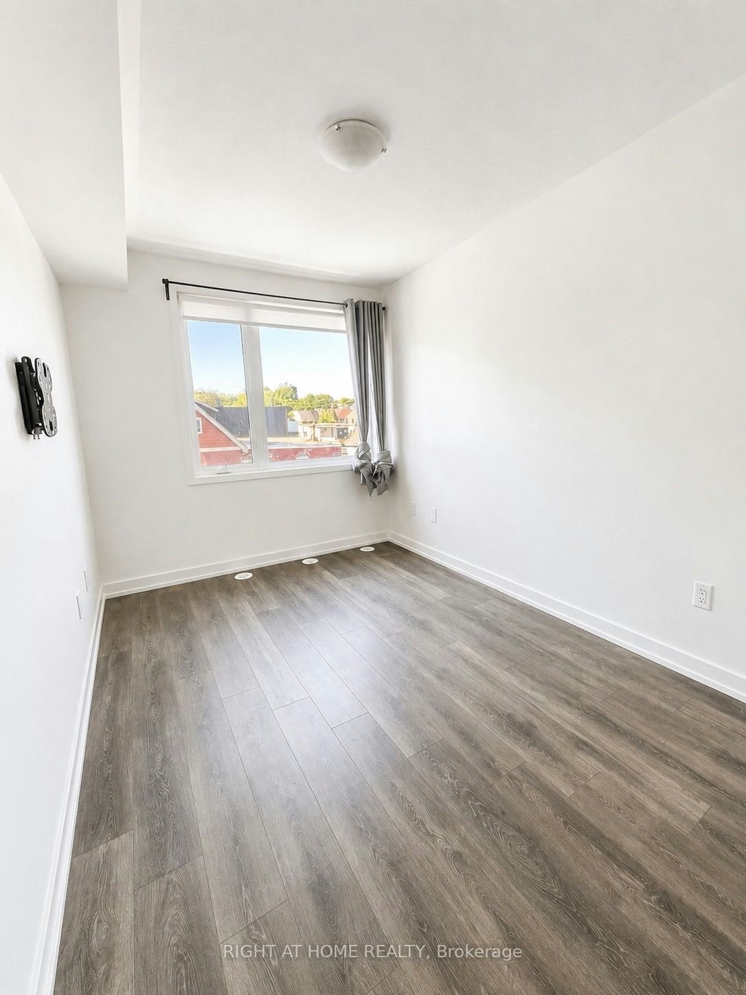 9-51 Florence Street, Toronto, ON, M6K 0C5 - 11