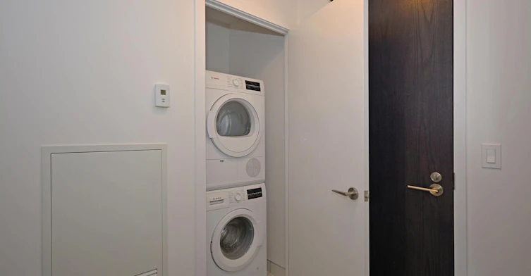 1510-297 College Street, Toronto, ON, M5T 1S2 - 10