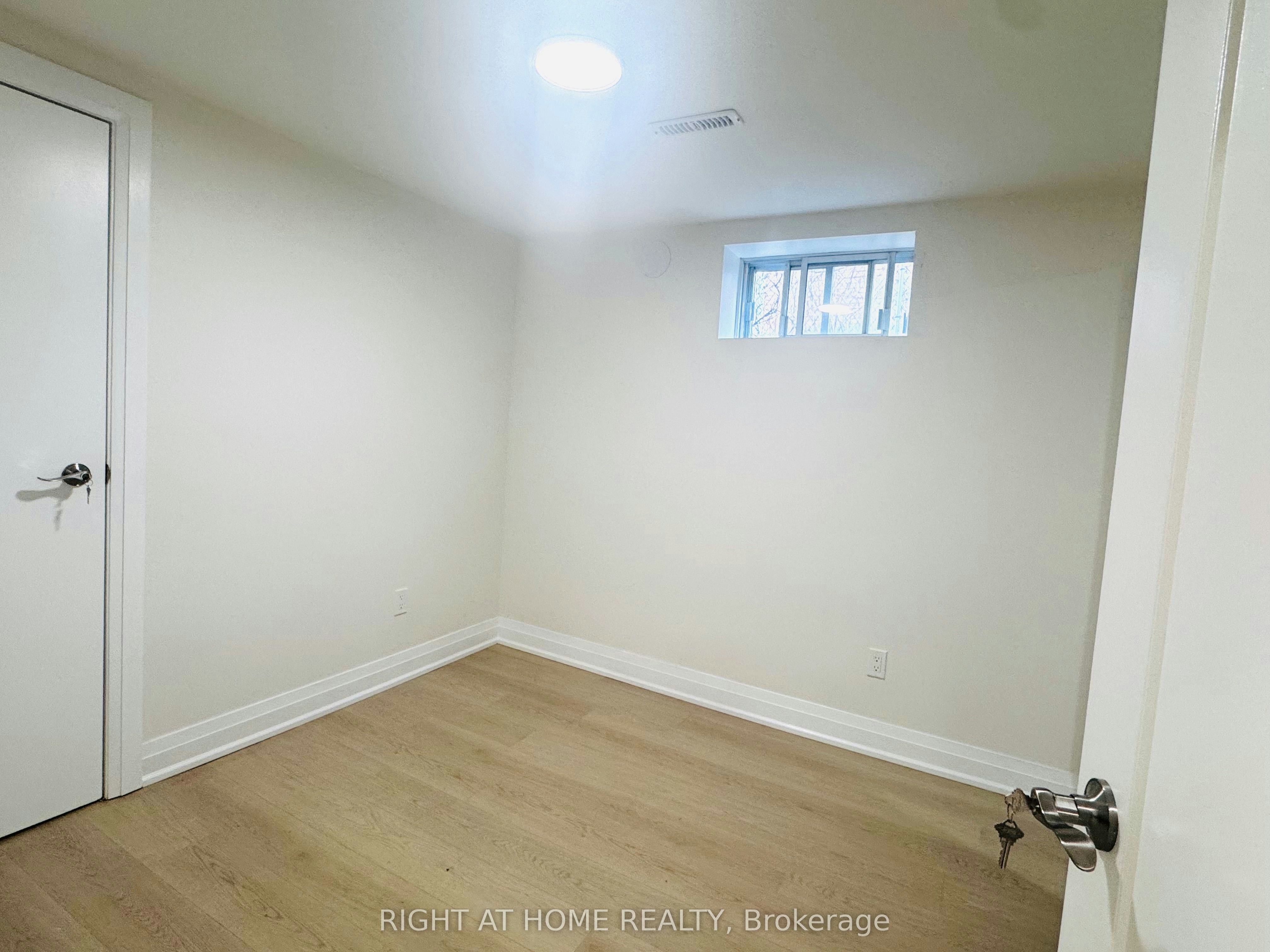 Basement-26 Goodview Road, Toronto, ON, M2J 2K5 - 4