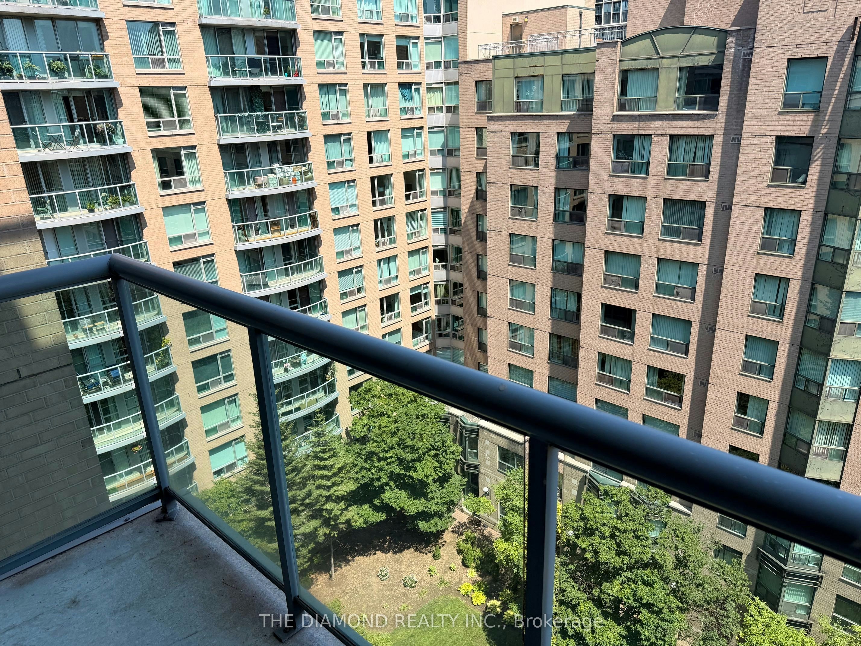 1024-109 Front Street E, Toronto, ON, M5A 4P7 - 4