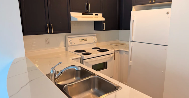 1024-109 Front Street E, Toronto, ON, M5A 4P7 - 9