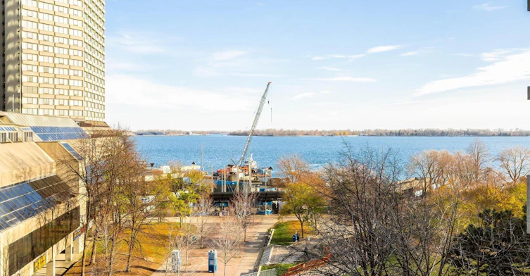 837-33 Harbour Square, Toronto, ON, M5J 2G2 - 33