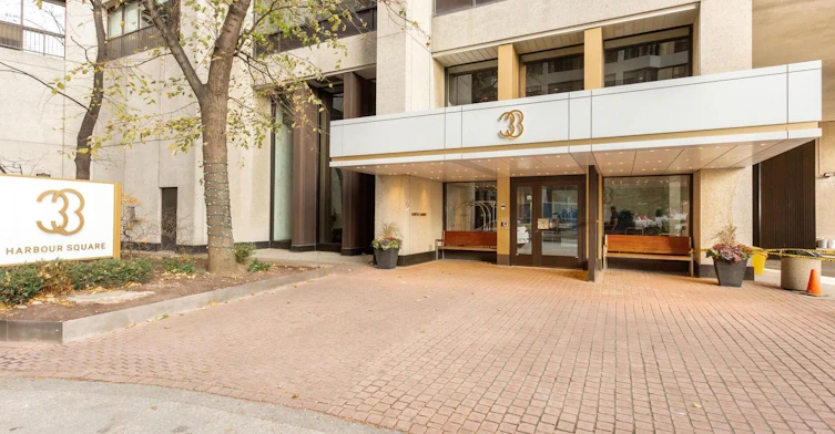 837-33 Harbour Square, Toronto, ON, M5J 2G2 - 3