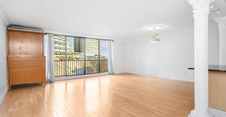 837-33 Harbour Square, Toronto, ON, M5J 2G2 - 9