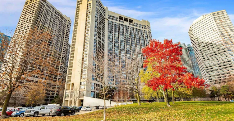 837-33 Harbour Square, Toronto, ON, M5J 2G2 - 2