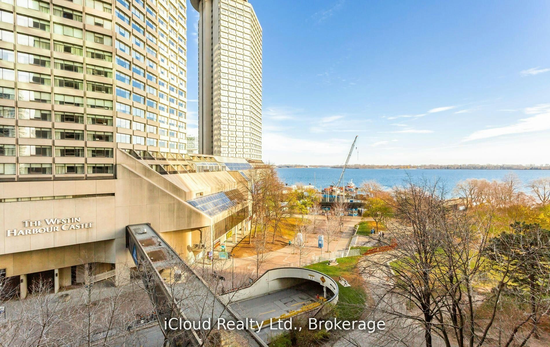 837-33 Harbour Square, Toronto, ON, M5J 2G2 - 32