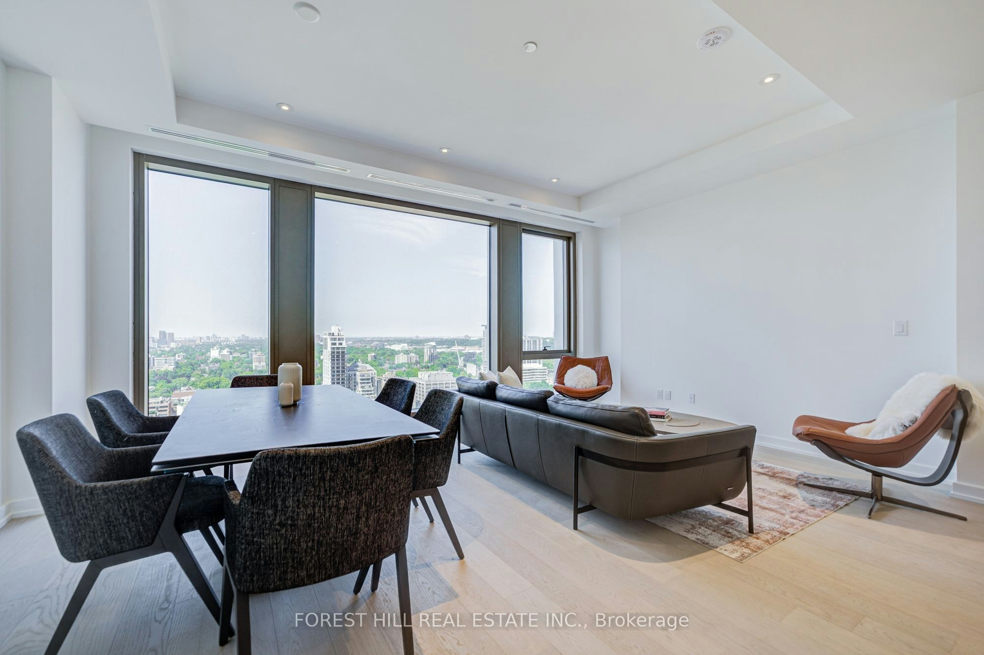2202-1315 Bay Street, Toronto, ON, M5R 0E4 - 2