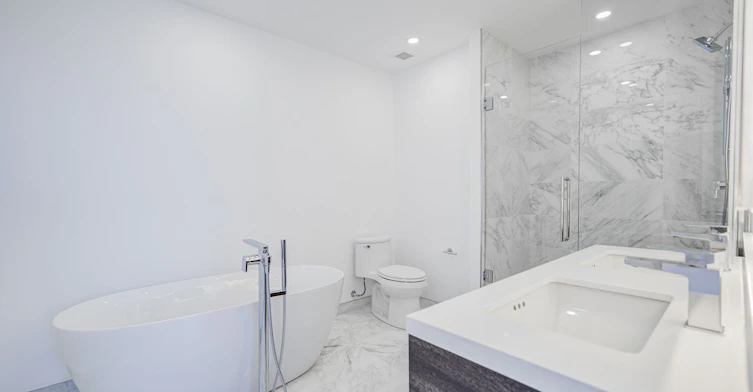 2202-1315 Bay Street, Toronto, ON, M5R 0E4 - 13