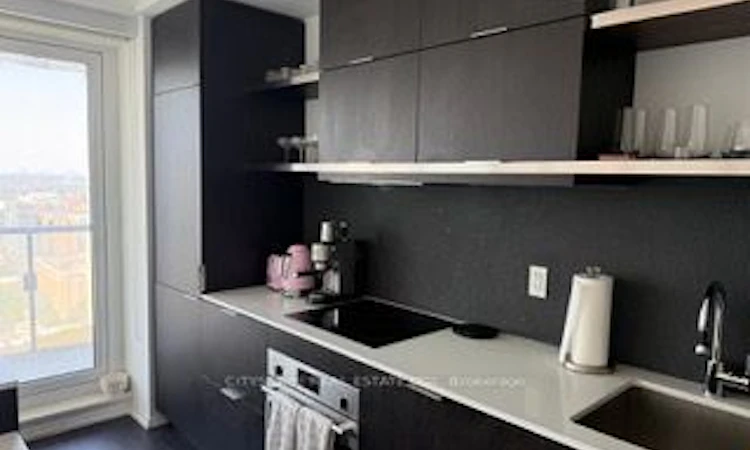35-197 Yonge Street