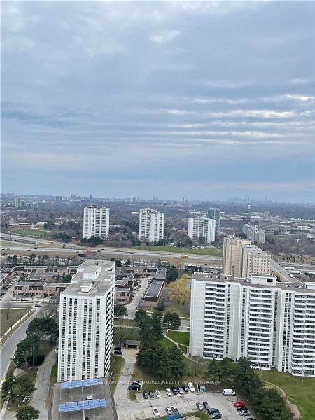 2909-32 Forest Manor Street, Toronto, ON, M2J 0H2 - 3
