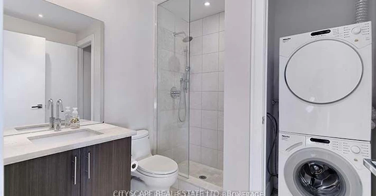 1001-29 Queens Quay, Toronto, ON, M5E 0A4 - 12