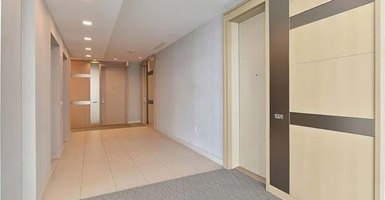 1001-29 Queens Quay, Toronto, ON, M5E 0A4 - 3