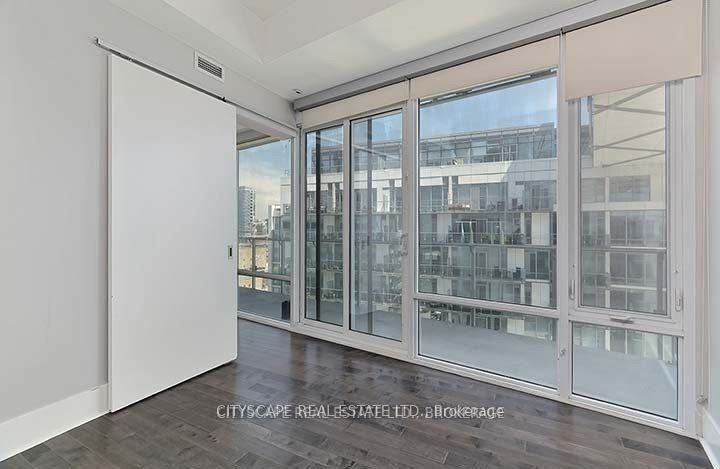 1001-29 Queens Quay, Toronto, ON, M5E 0A4 - 11