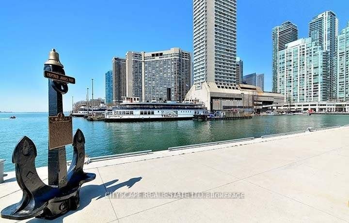 1001-29 Queens Quay, Toronto, ON, M5E 0A4 - 18