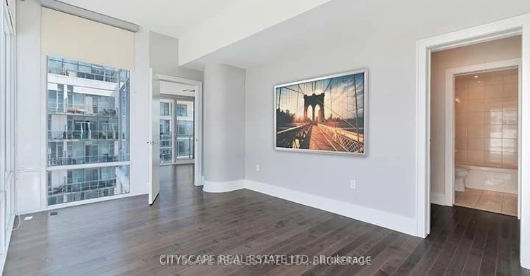 1001-29 Queens Quay, Toronto, ON, M5E 0A4 - 9