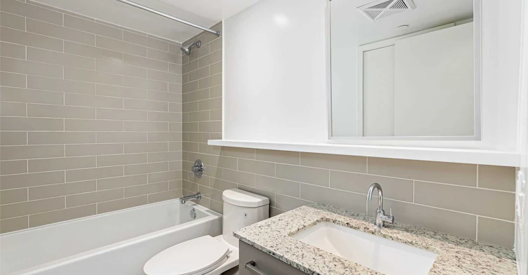 425-120 Varna Drive, Toronto, ON, M6A 2M1 - 9