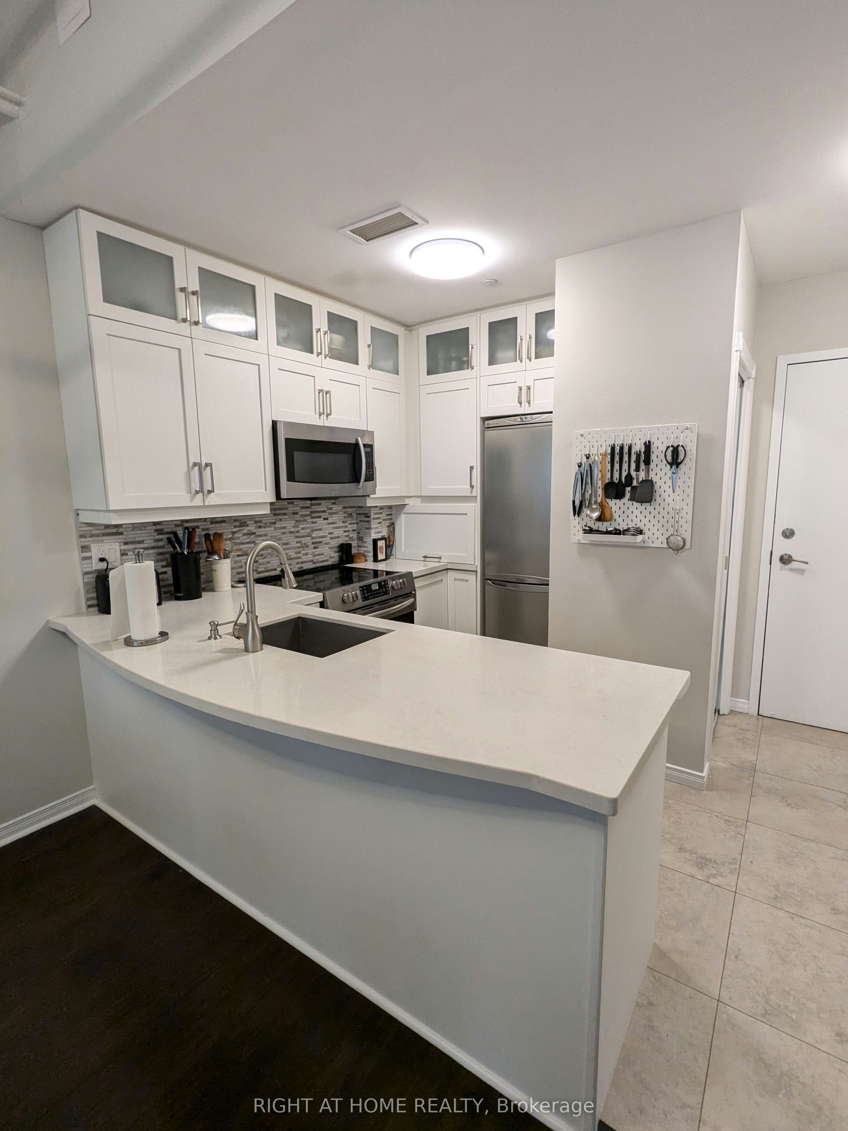PH1206-393 King Street W, Toronto, ON, M5V 1K1 - 7