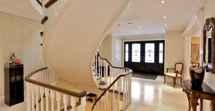 5 Junewood Crescent, Toronto, ON, M2L 2C3 - 3