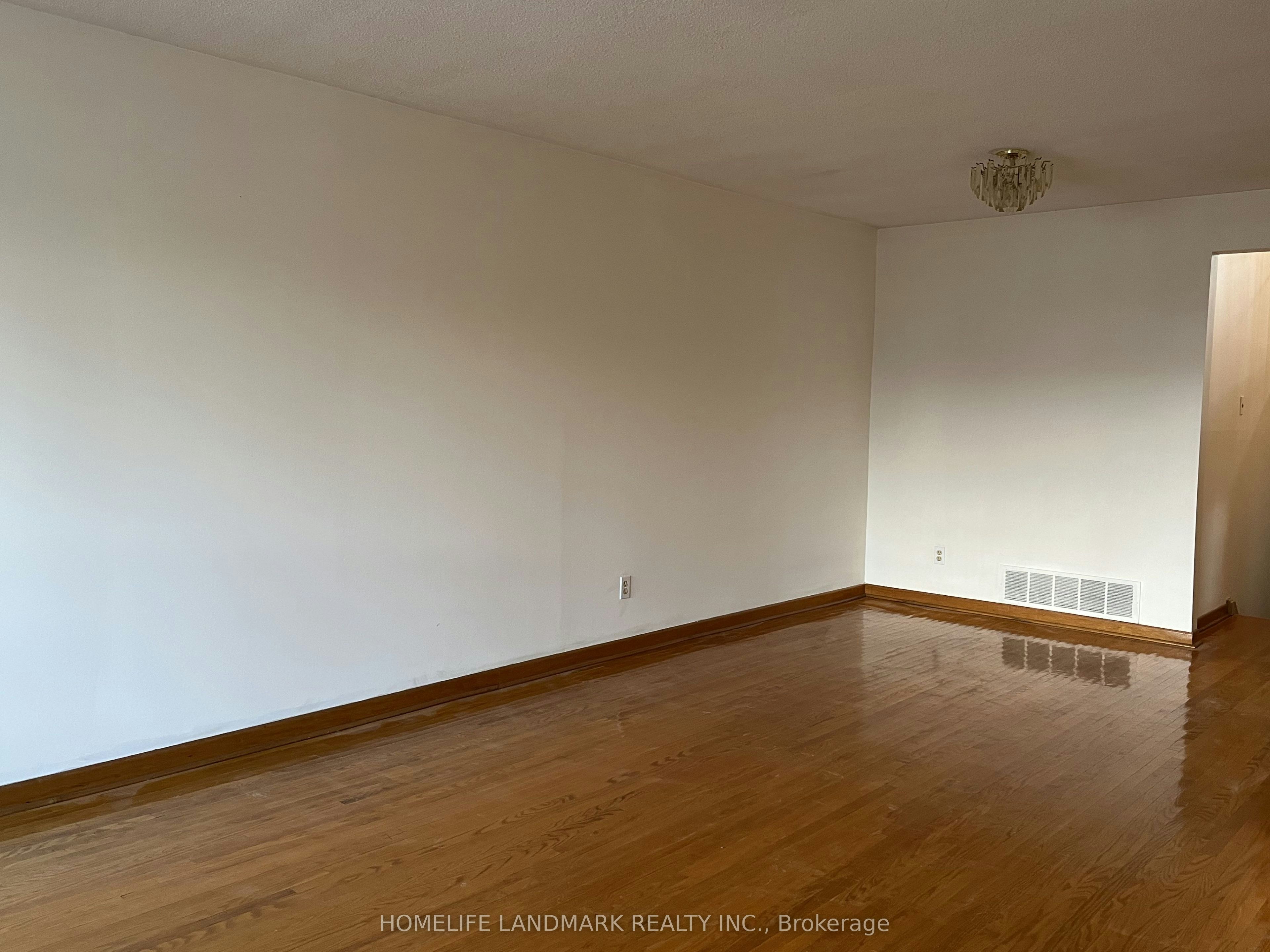 UPPER-31 Pawnee Avenue, Toronto, ON, M2H 3C6 - 5