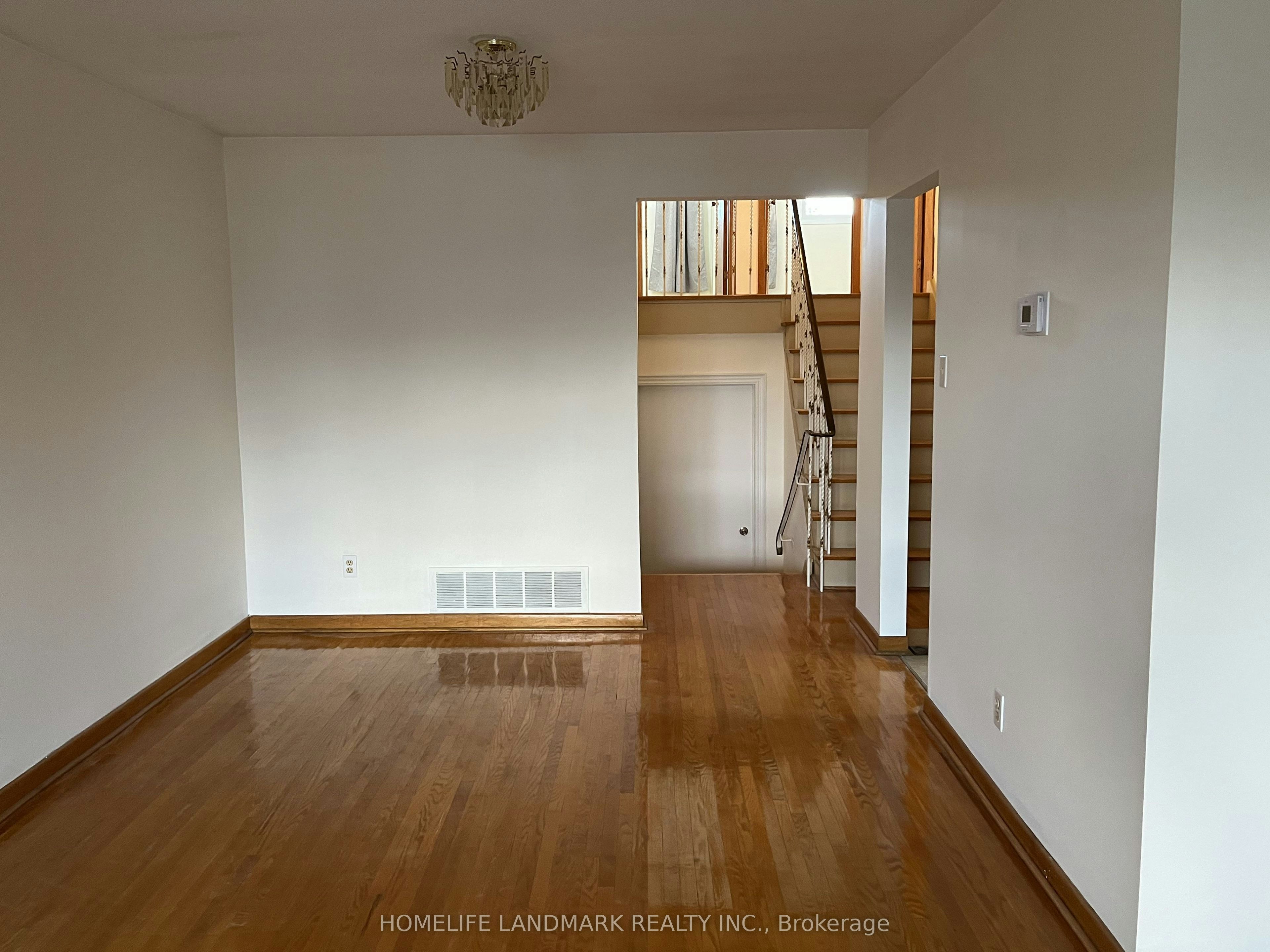UPPER-31 Pawnee Avenue, Toronto, ON, M2H 3C6 - 7
