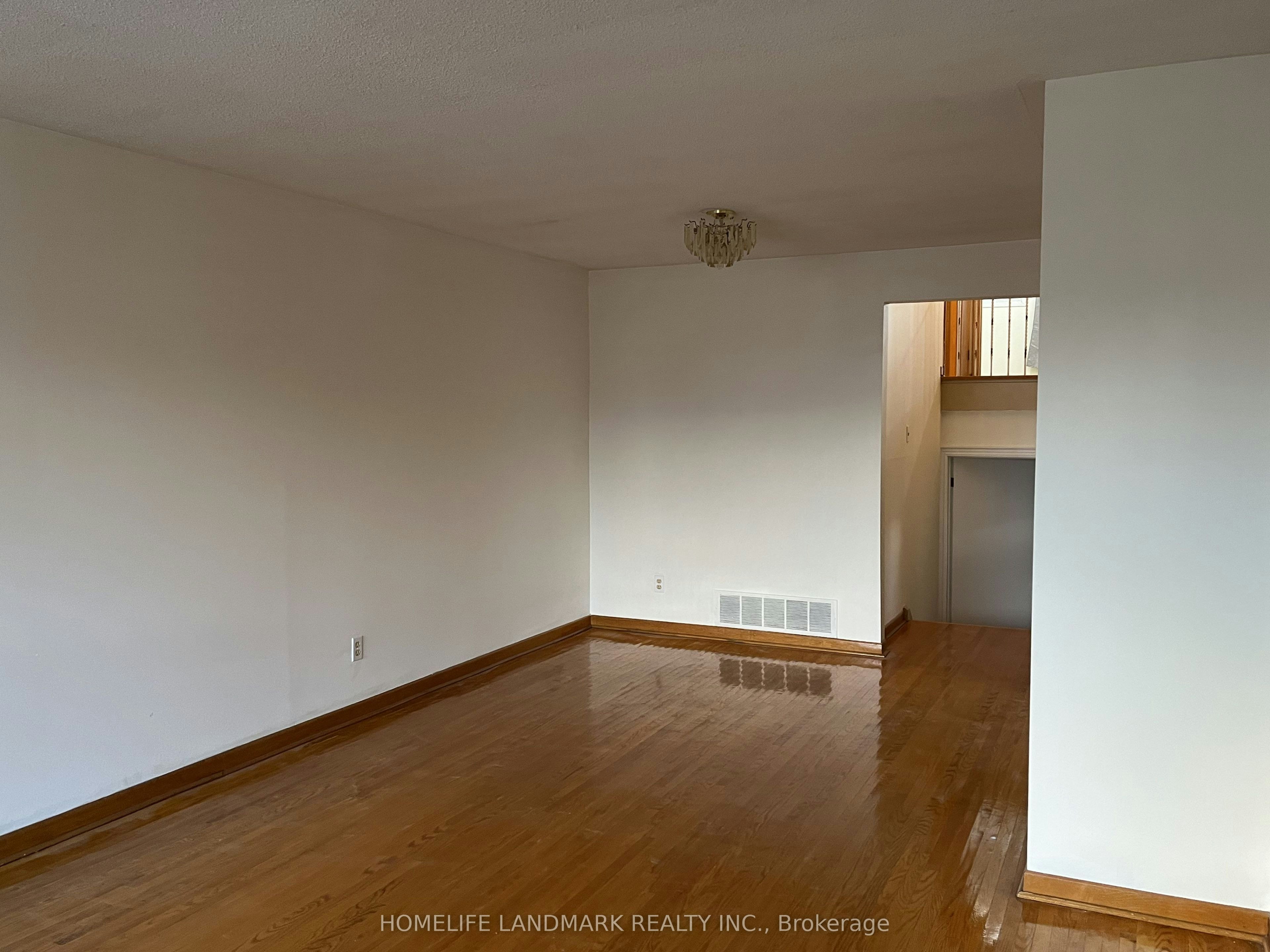 UPPER-31 Pawnee Avenue, Toronto, ON, M2H 3C6 - 6