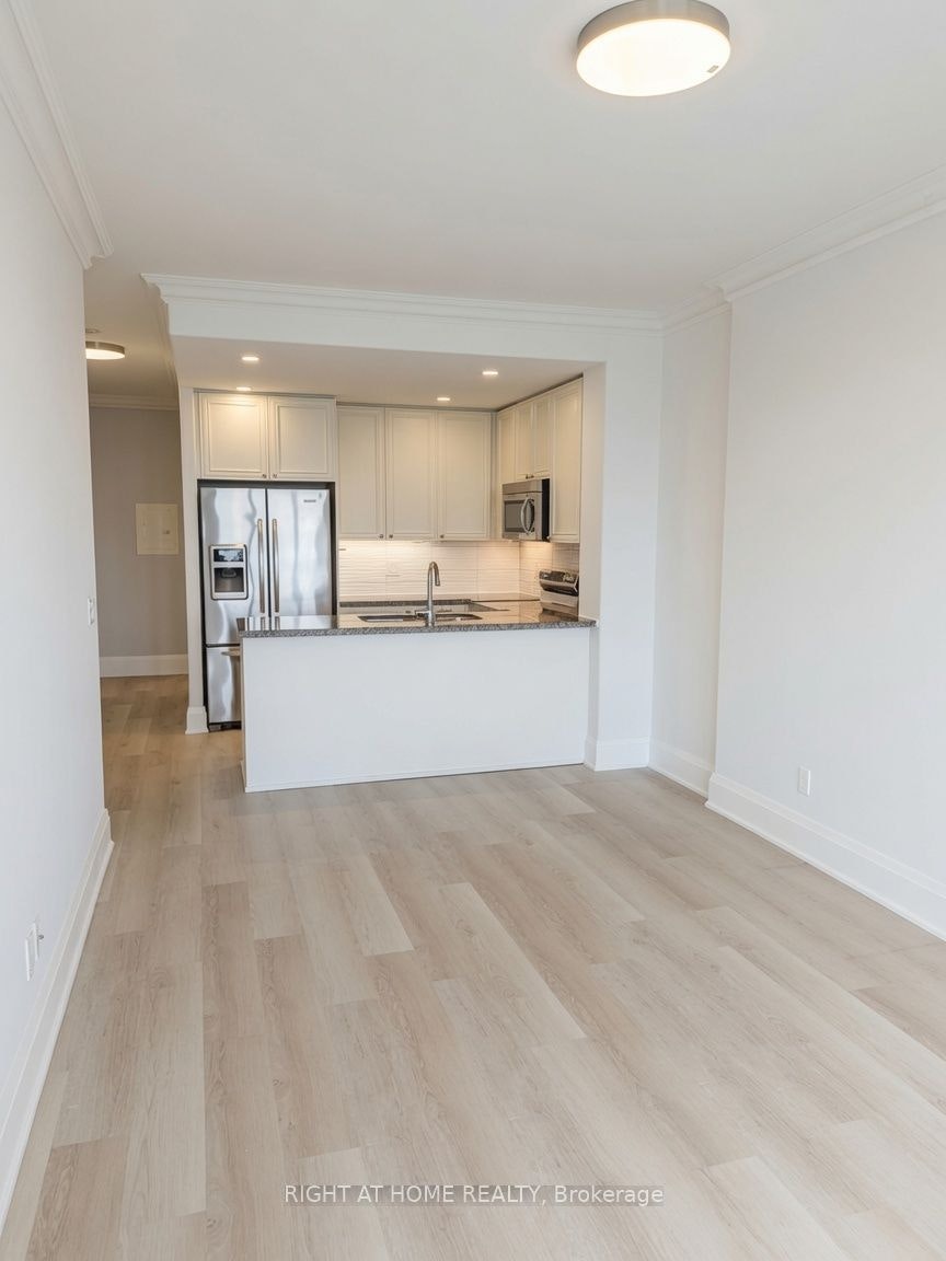 100 Harrison Garden Boulevard, Toronto, ON, M2M 0C2 - 8