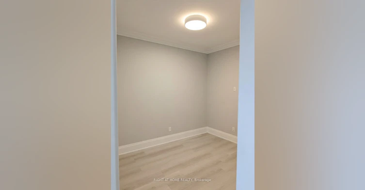 100 Harrison Garden Boulevard, Toronto, ON, M2M 0C2 - 3