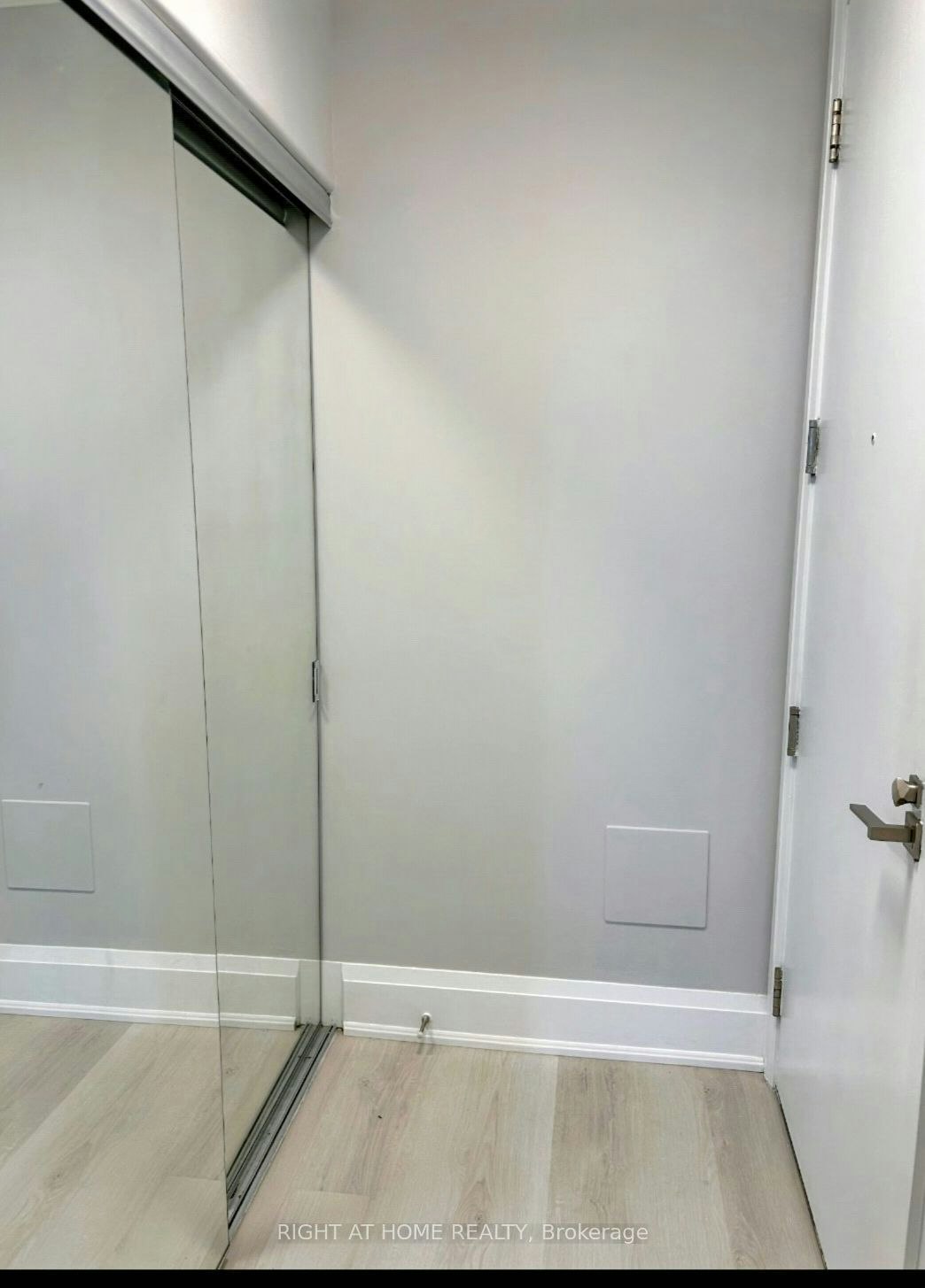 100 Harrison Garden Boulevard, Toronto, ON, M2M 0C2 - 2