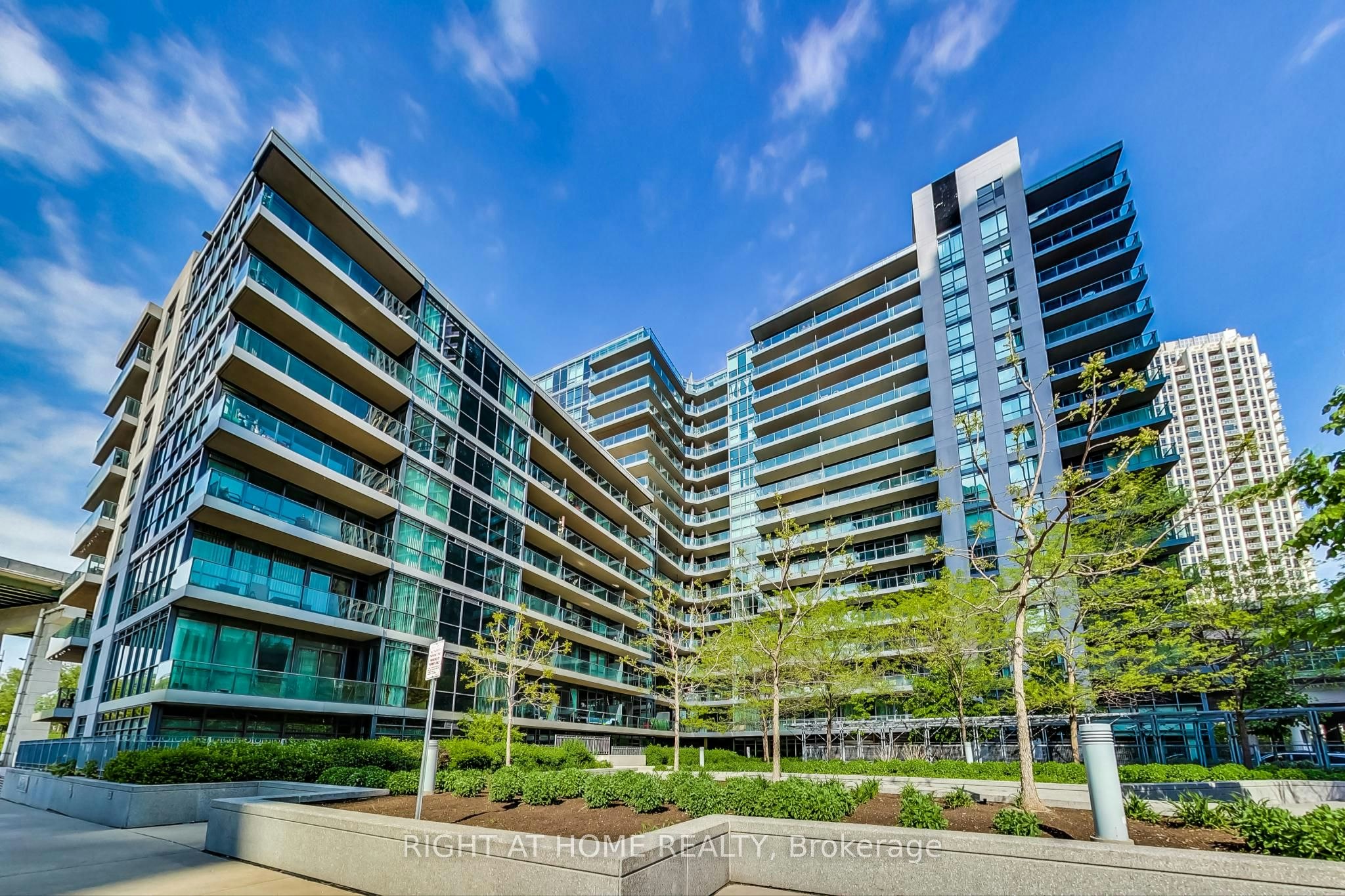 656-209 Fort York Boulevard S, Toronto, ON, M5V 4A1