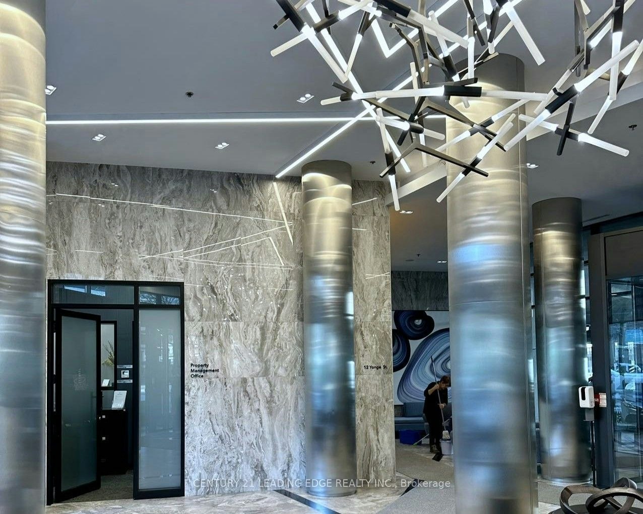 2203-12 Yonge Street, Toronto, ON, M5E 1Z9 - 2