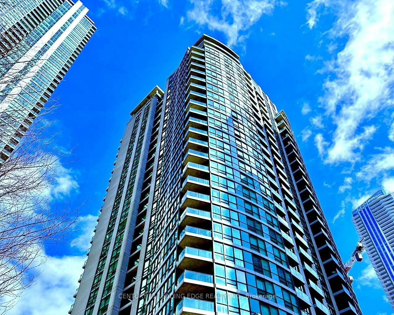 2203-12 Yonge Street, Toronto, ON, M5E 1Z9