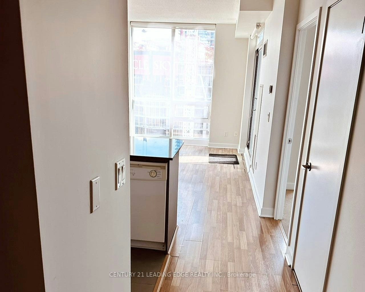 2203-12 Yonge Street, Toronto, ON, M5E 1Z9 - 7