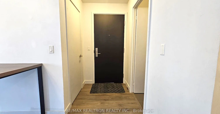 1201-8 Eglinton Avenue, Toronto, ON, M4P 0C1 - 5