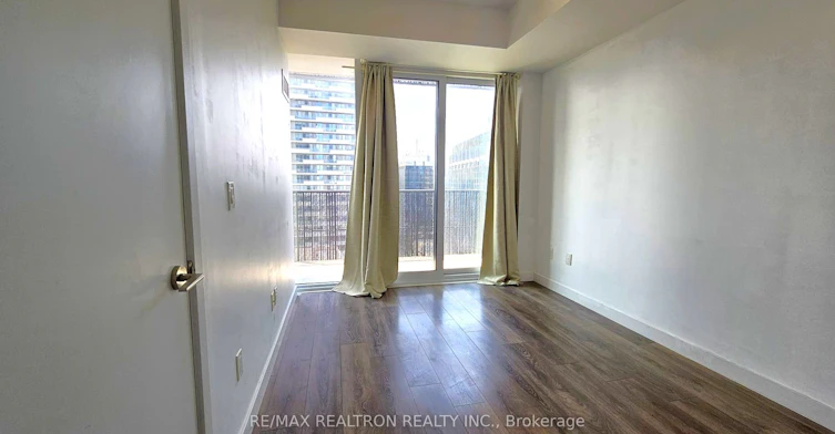 1201-8 Eglinton Avenue, Toronto, ON, M4P 0C1 - 6