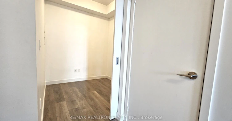 1201-8 Eglinton Avenue, Toronto, ON, M4P 0C1 - 8