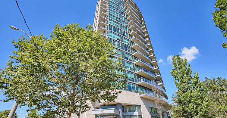 1018-160 Vanderhoof Avenue, Toronto, ON, M4G 0B7 - 2
