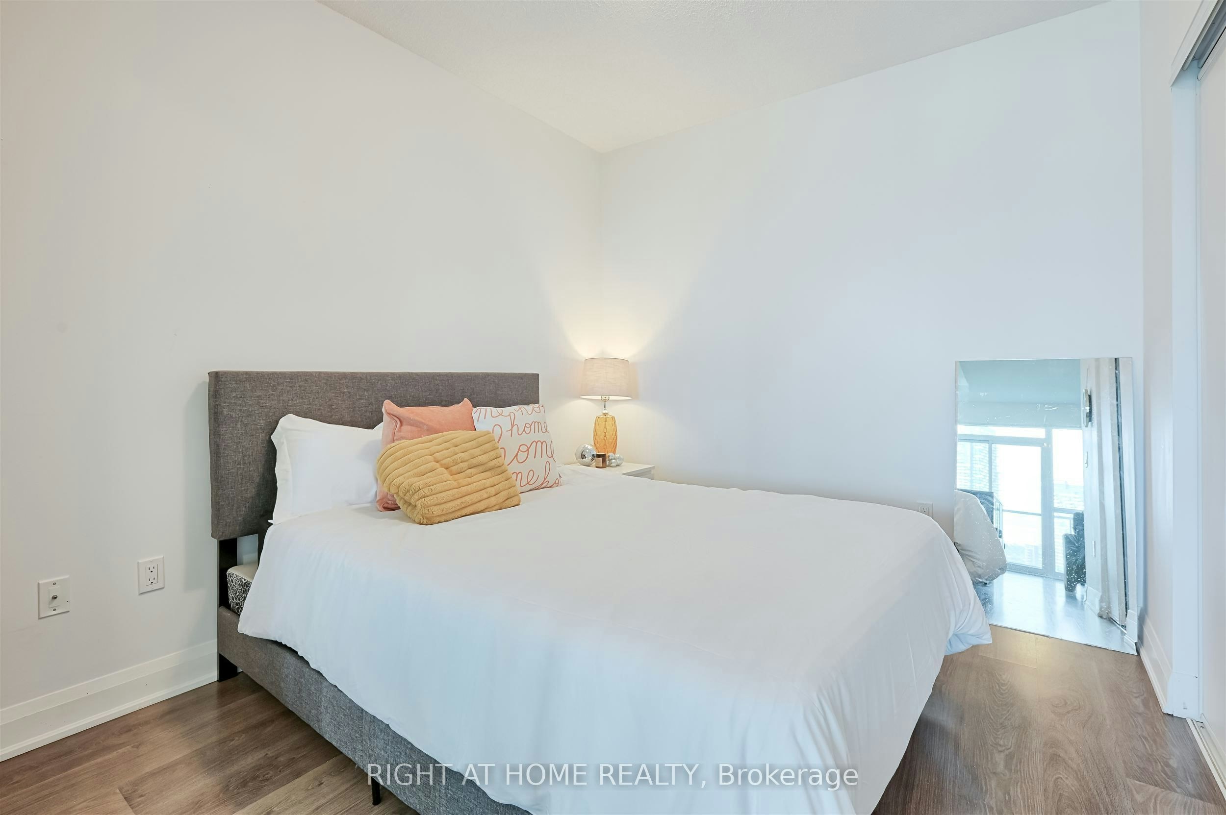 1018-160 Vanderhoof Avenue, Toronto, ON, M4G 0B7 - 14