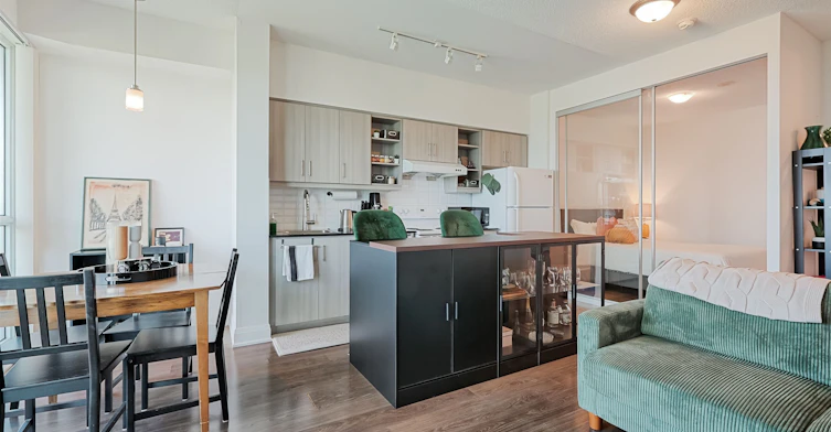 1018-160 Vanderhoof Avenue, Toronto, ON, M4G 0B7 - 7