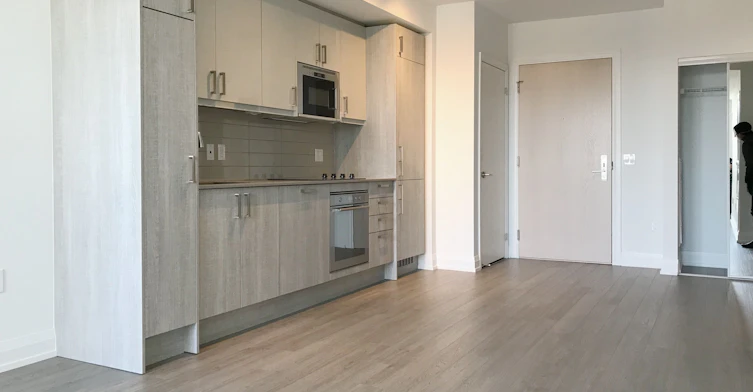 2310-77 Mutual Street, Toronto, ON, M5B 2A9