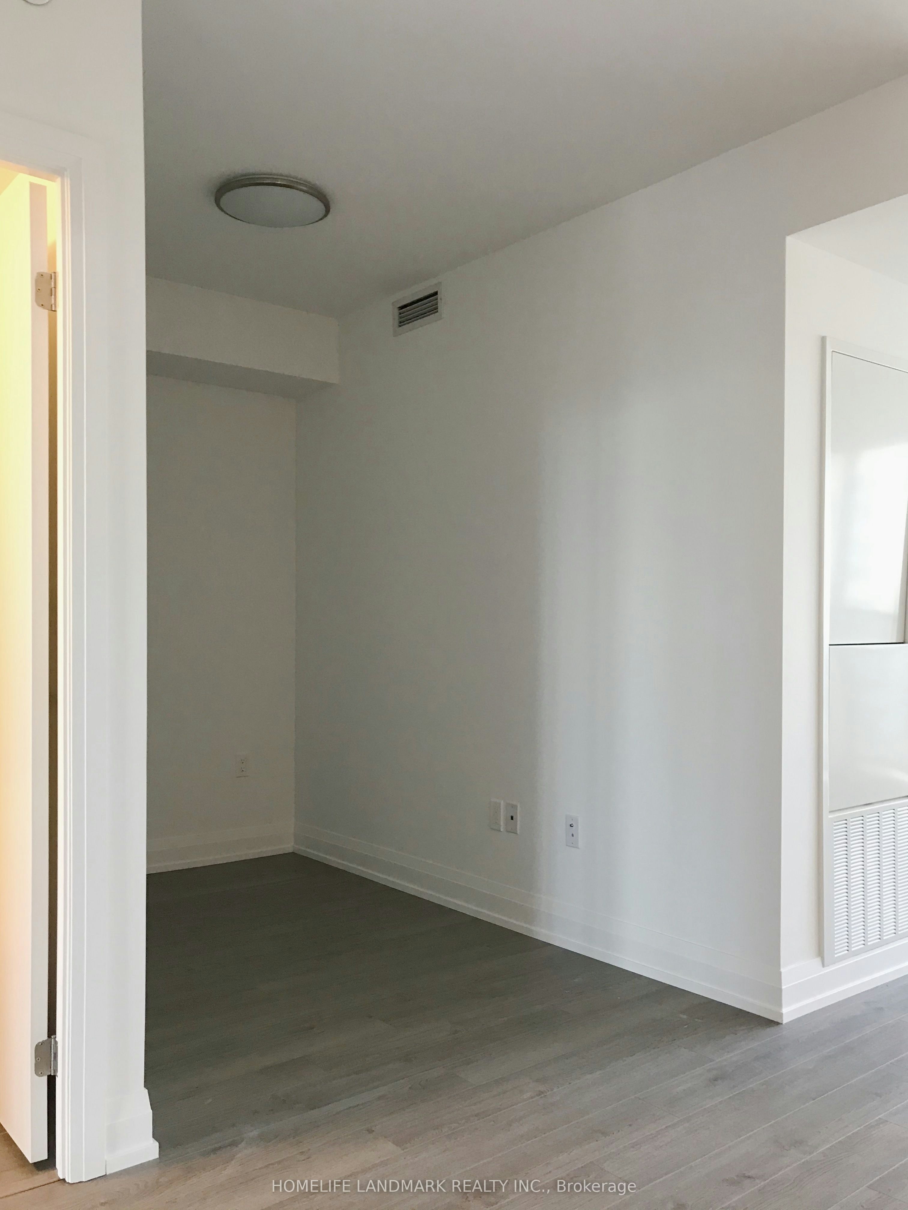 2310-77 Mutual Street, Toronto, ON, M5B 2A9 - 4