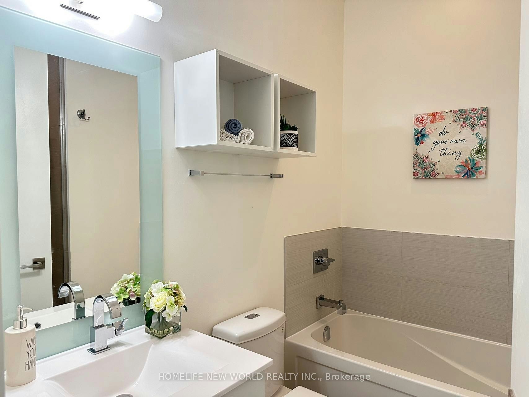 1421-111 St Clair Avenue W, Toronto, ON, M4V 1N5 - 5